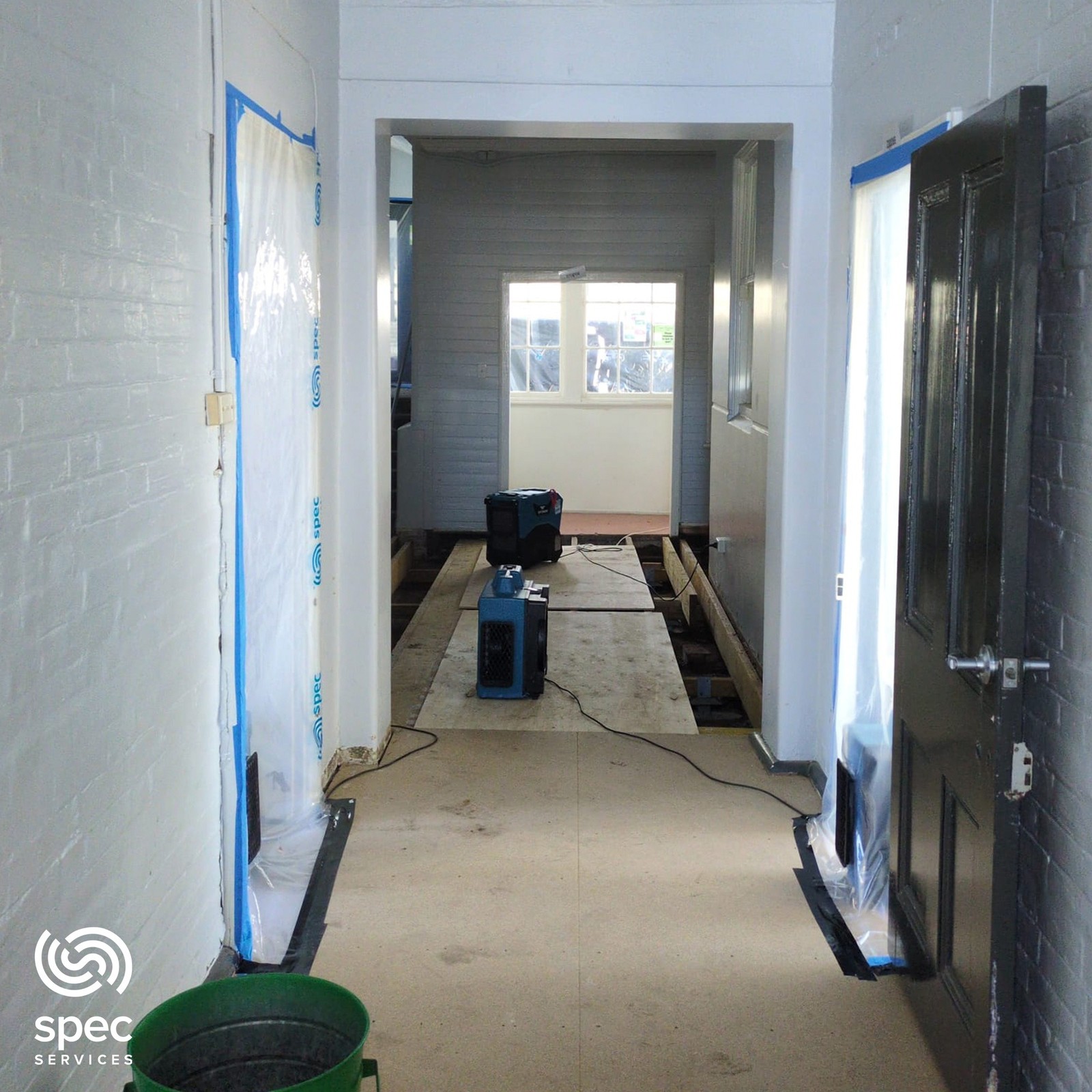 Air movers and hallway fans deployed for structural drying